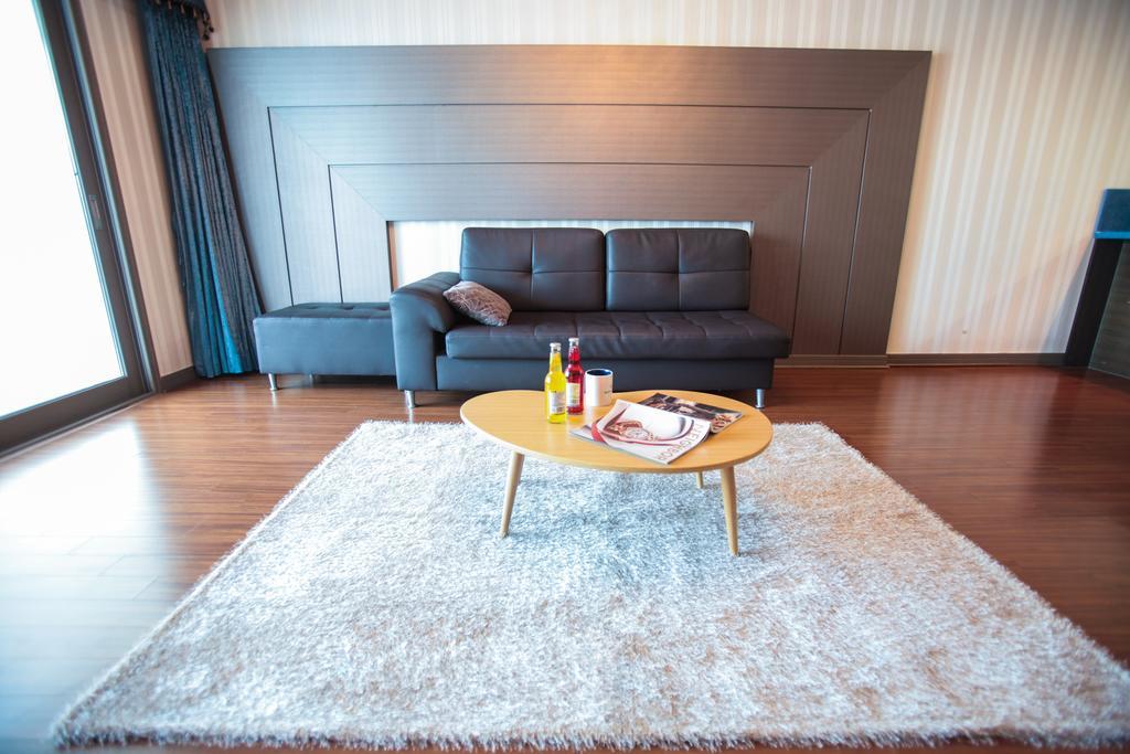 Tongyeong Bay Condo Hotel Exterior photo